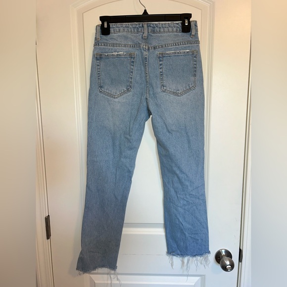 Signature8 High-rise light wash ripped cut off boyfriend jeans - Picture 3 of 4